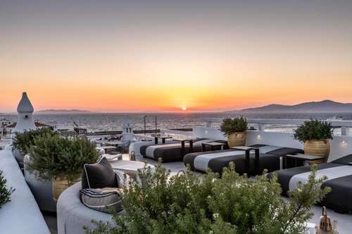 www.mykonostownhousehotel.com