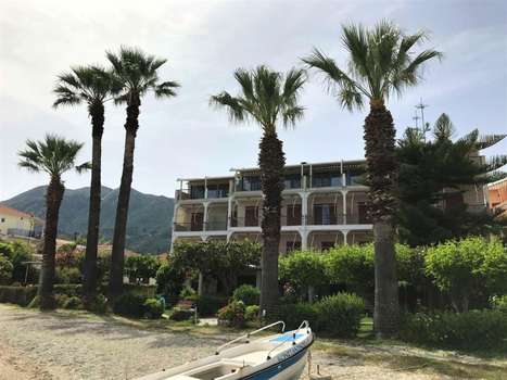 www.palmtreeslefkas.com