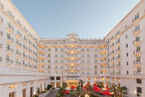 www.grandhotelpalace.gr