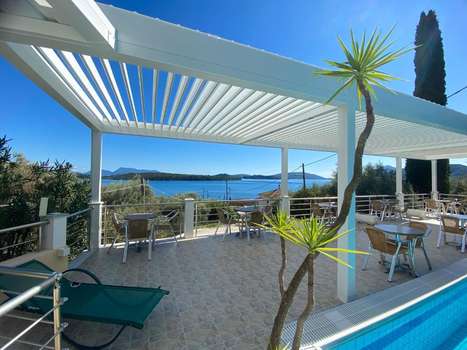 www.lefkadaoasis.gr