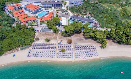 www.lagomandrabeach.com
