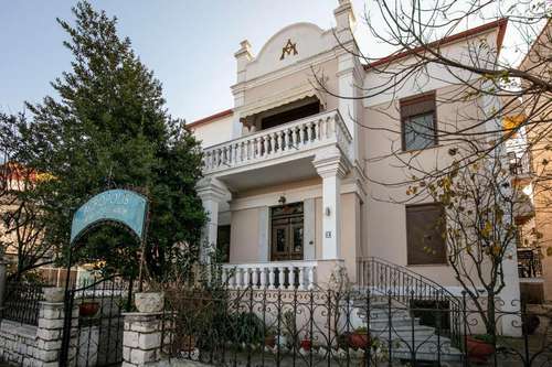 www.acropolis-hotel.com