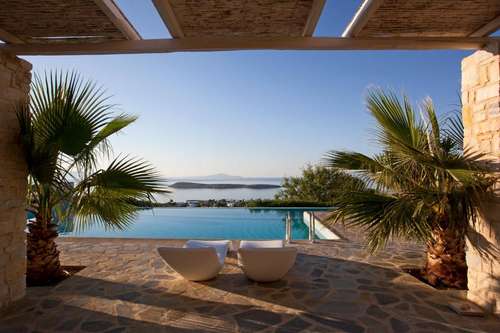 www.calmehotelparos.com