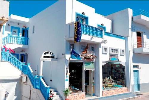www.dionisishotel-milos.com