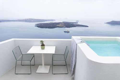 www.akra-suites.gr