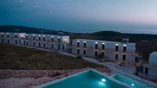 www.agallionatureresort.com