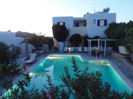 www.hotelmanos.gr