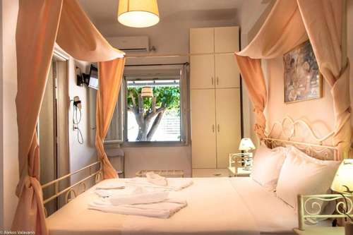 www.giasemirooms.com
