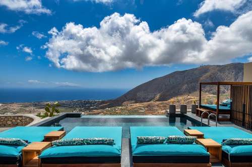 www.skyfallsuites.com