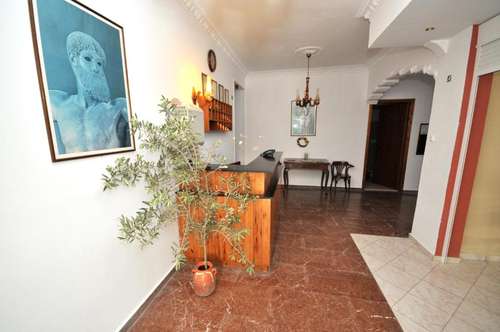 www.hotelgalaxy-aegina.gr