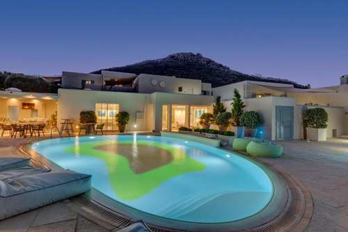 www.kouros-naxos.com