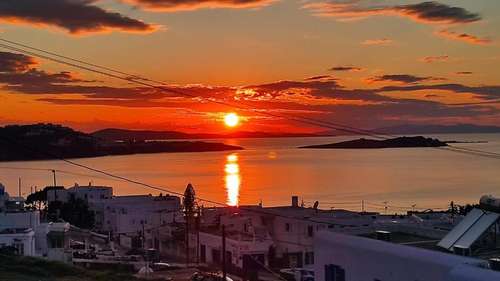 www.mykonosvibes.gr