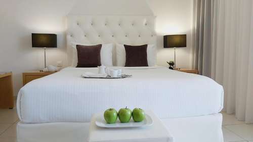 www.hotelakrogiali.com