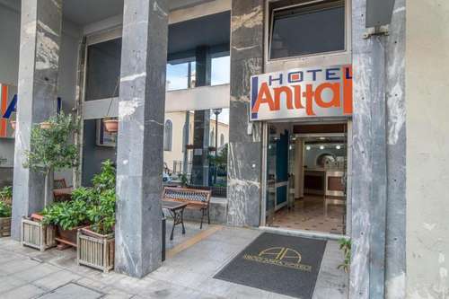 www.hotelargoanita.com