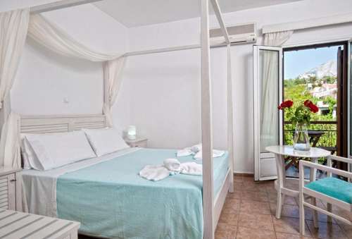 www.kerkisbayhotel.com