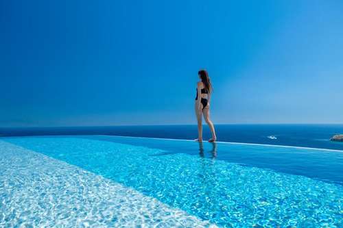 www.tropicanahotelmykonos.com