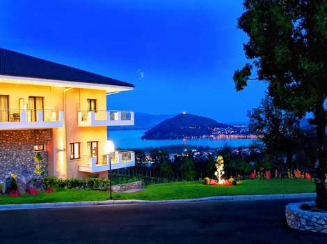 www.hotelenastron.gr