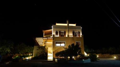 www.berdoussishotel.gr