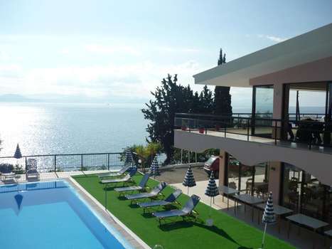 www.karinahotel.gr
