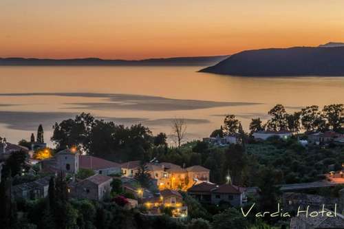www.vardia-hotel.gr