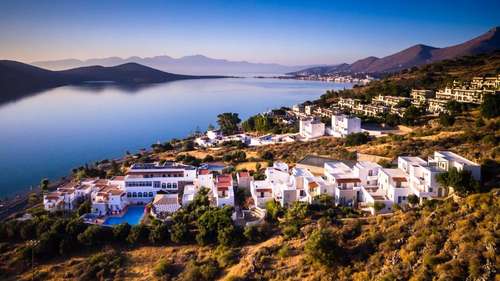 www.eloundahotelselena.com