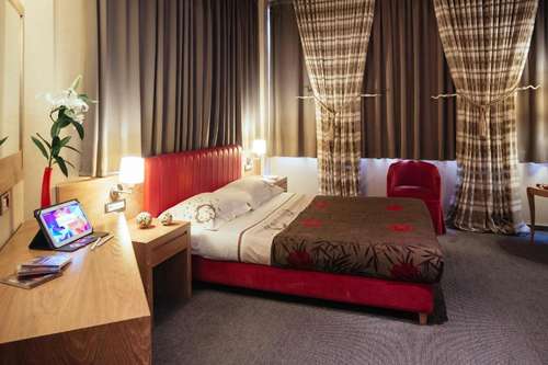 www.alexandros-hotel.net