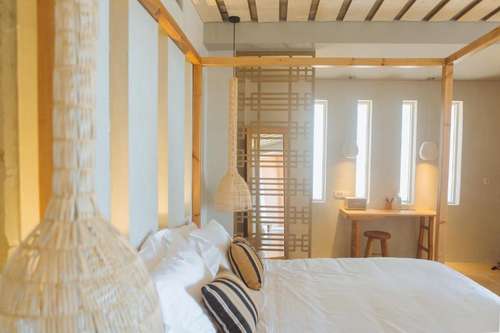www.theodoreboutiquehotel.com
