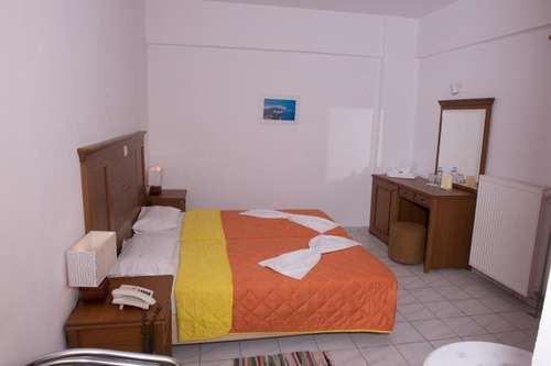 www.alexandros-kalamaki.com