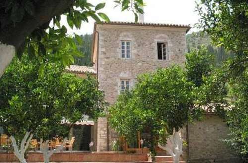 www.pyrgosmystra.gr