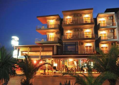 www.hotelportodelsol.gr