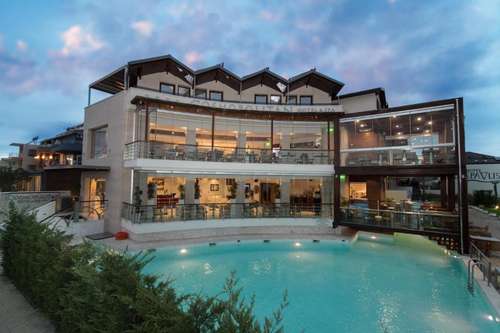 www.hotel-cosmopolitan.gr