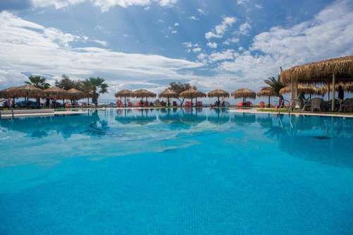 www.plazabeachhotel.gr