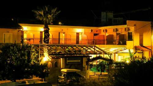 www.hotelgalaxias.gr