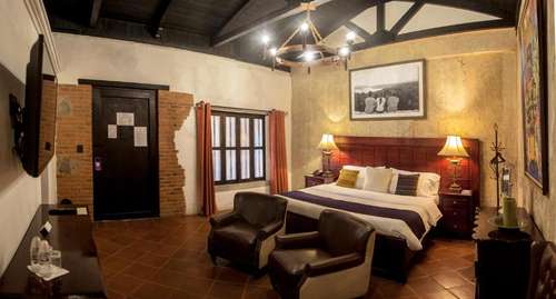 www.hotellosolivos.com.gt