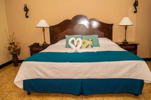 www.hotelvalledorado.com