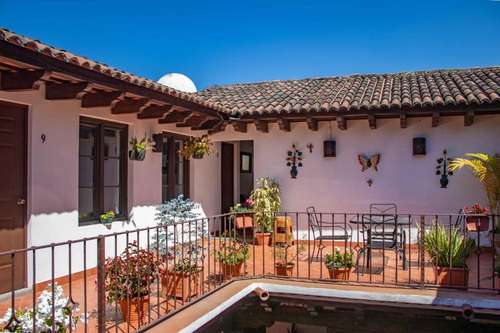 www.lagaleriahotel.com