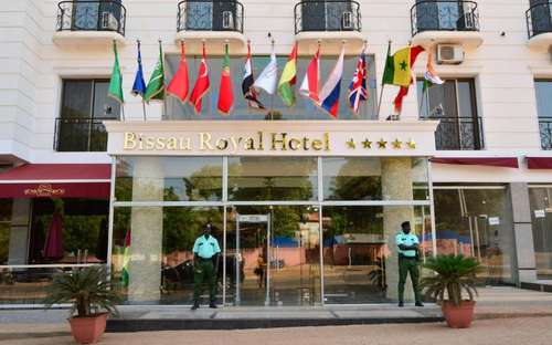 www.bissauroyalhotel.com