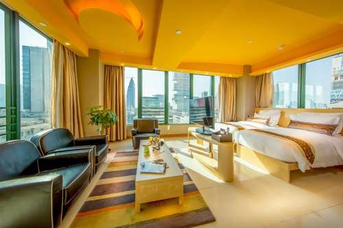 www.harbourbayhotel.com