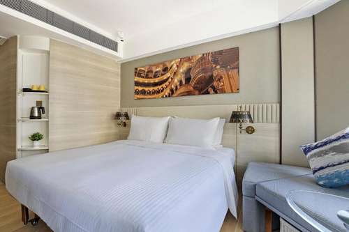 www.hotelalexandrahk.com