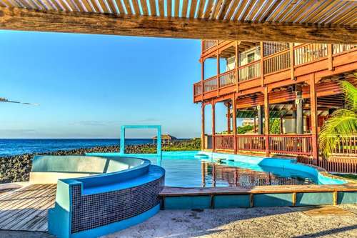 www.landsendroatan.com