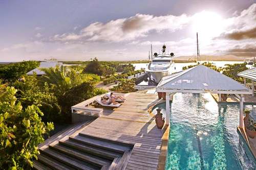 www.barefootcay.com