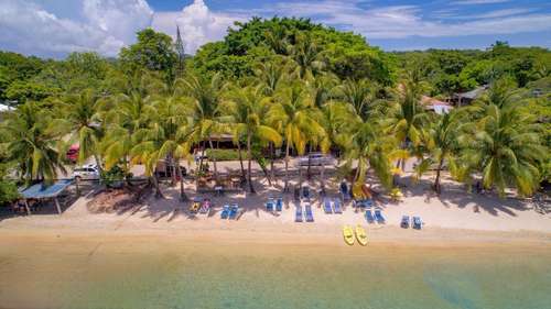 www.hotelarcoirisroatan.com