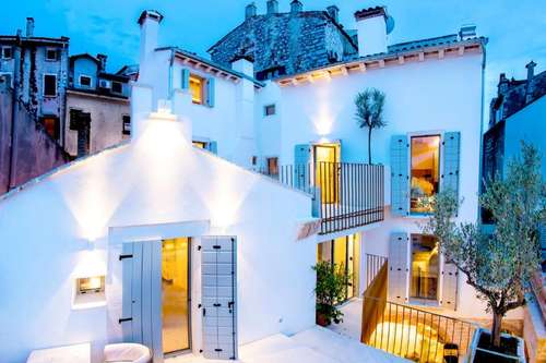 www.hotel-spiritosanto.com