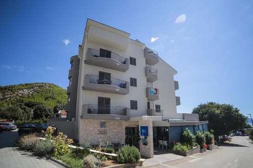 www.hotelivando.hr