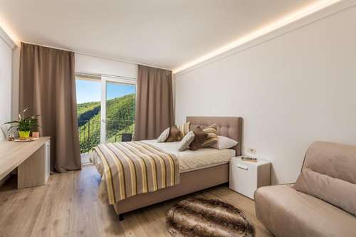 www.villa-betina.com