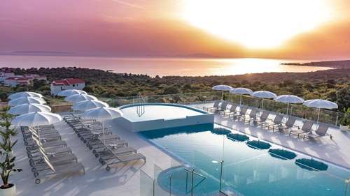 www.inexcelsishotel.com
