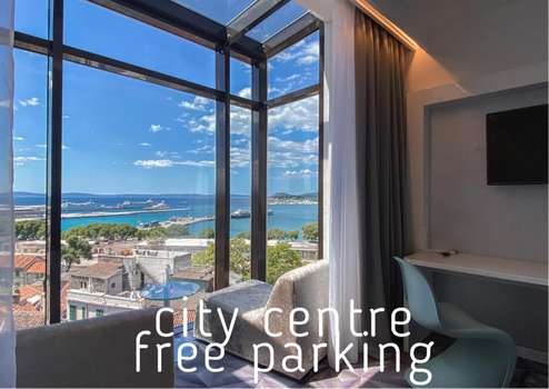 www.hotelluxesplit.com