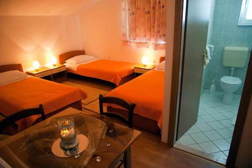 www.hotel-metkovic.com