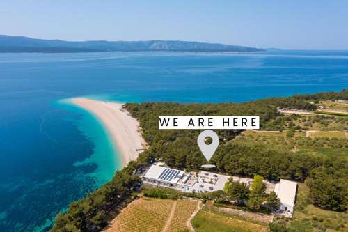 www.zlatnirat-hotel.com