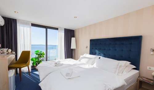 www.hotel-bozikovina.com